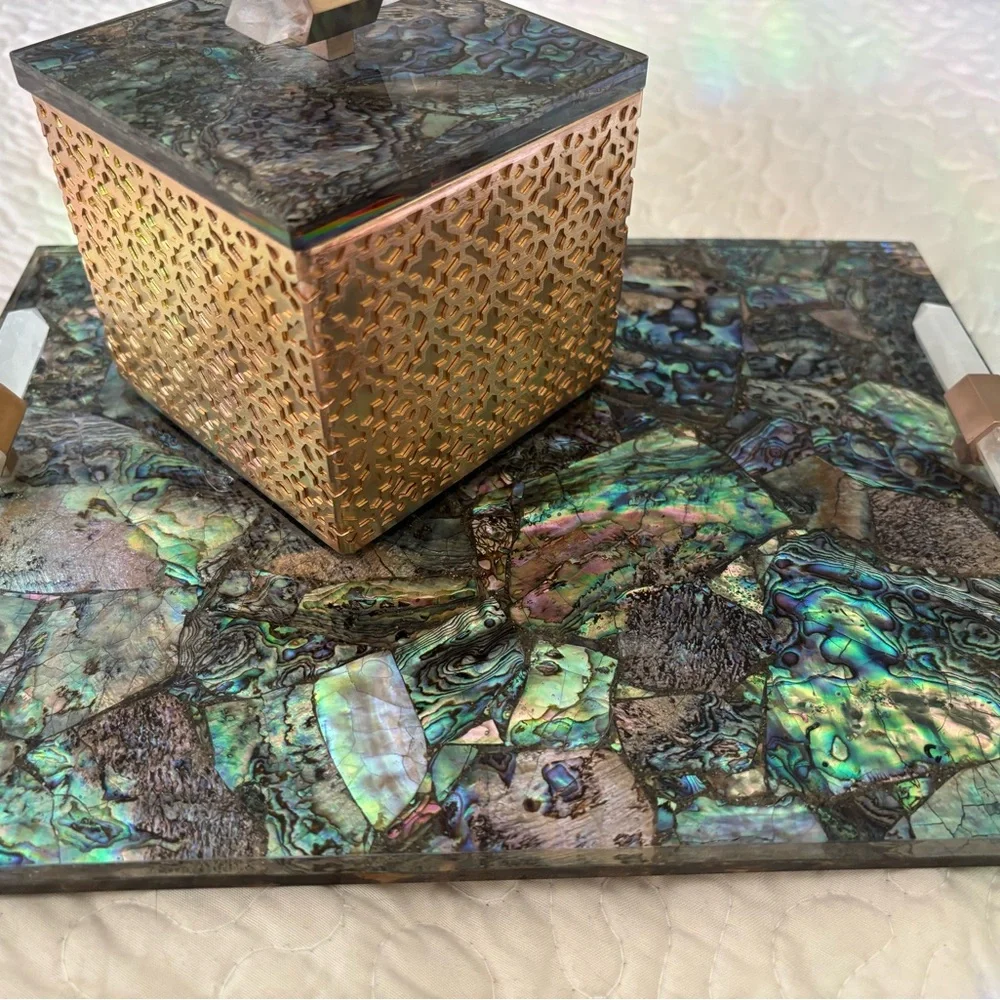 Kendra Scott Abalone Shell Tray and Gold Box Set - Picture 5 of 16